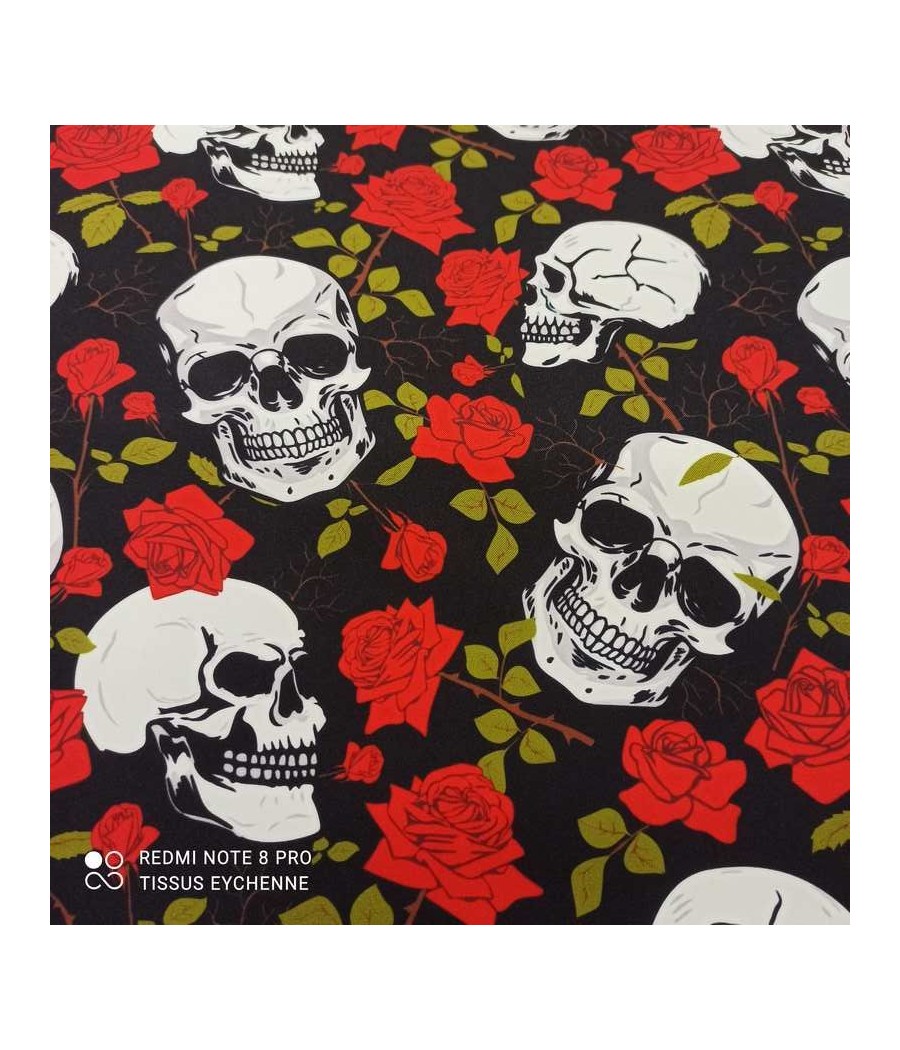 Tissu Polyester Fiesta - Tête de mort - noir et rouge