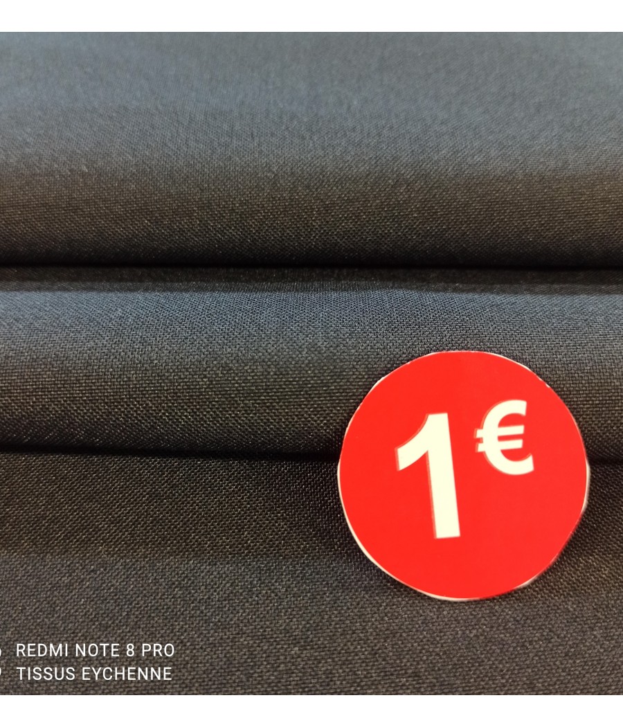 Tissu polyester noir  1€ /mètre