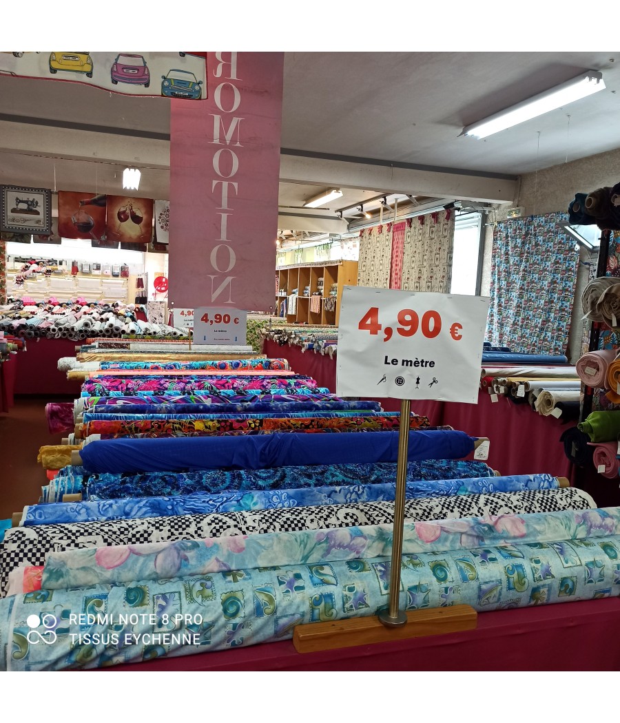 Tissus variés à  4.90€ /mètre
