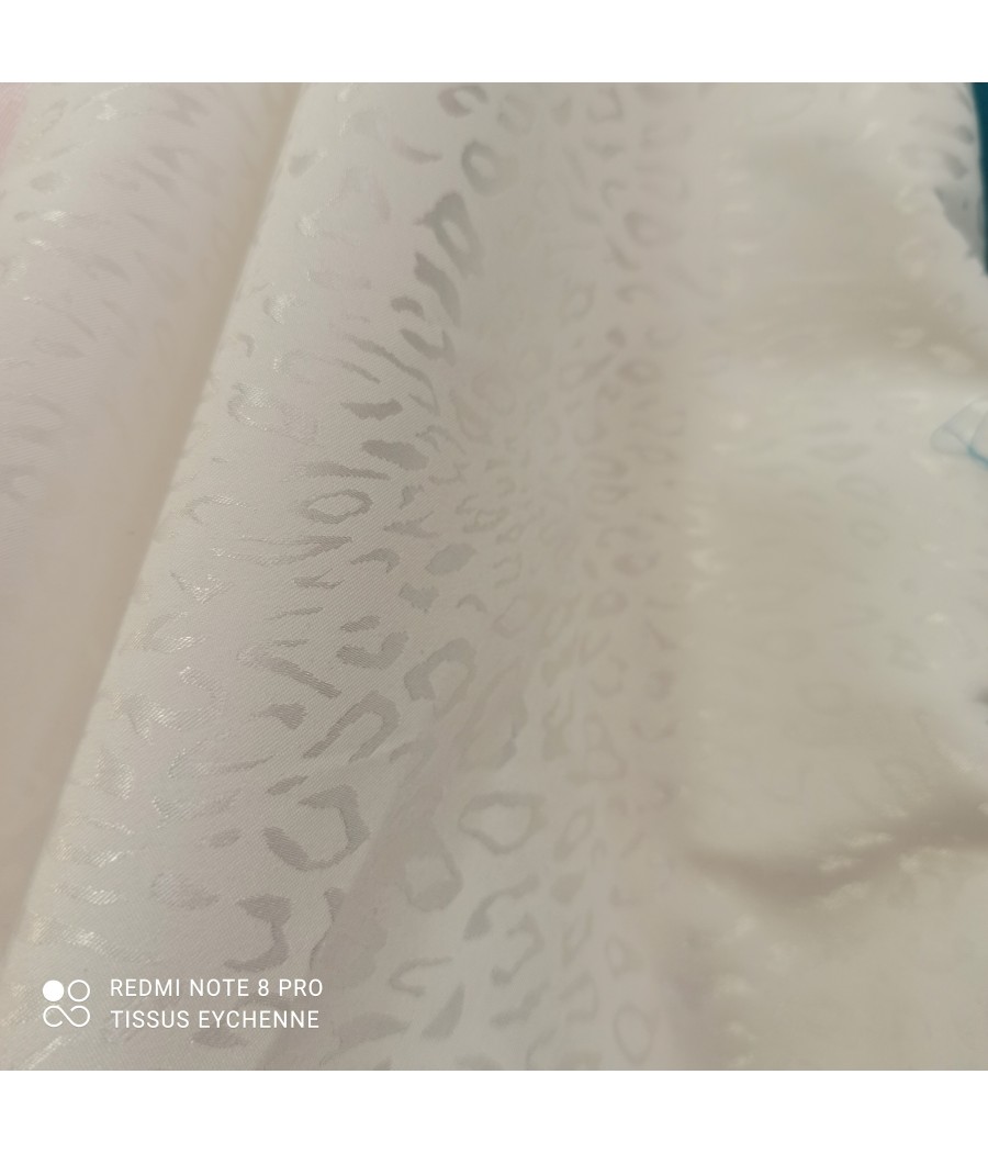 Tissu satin fluide - crème...