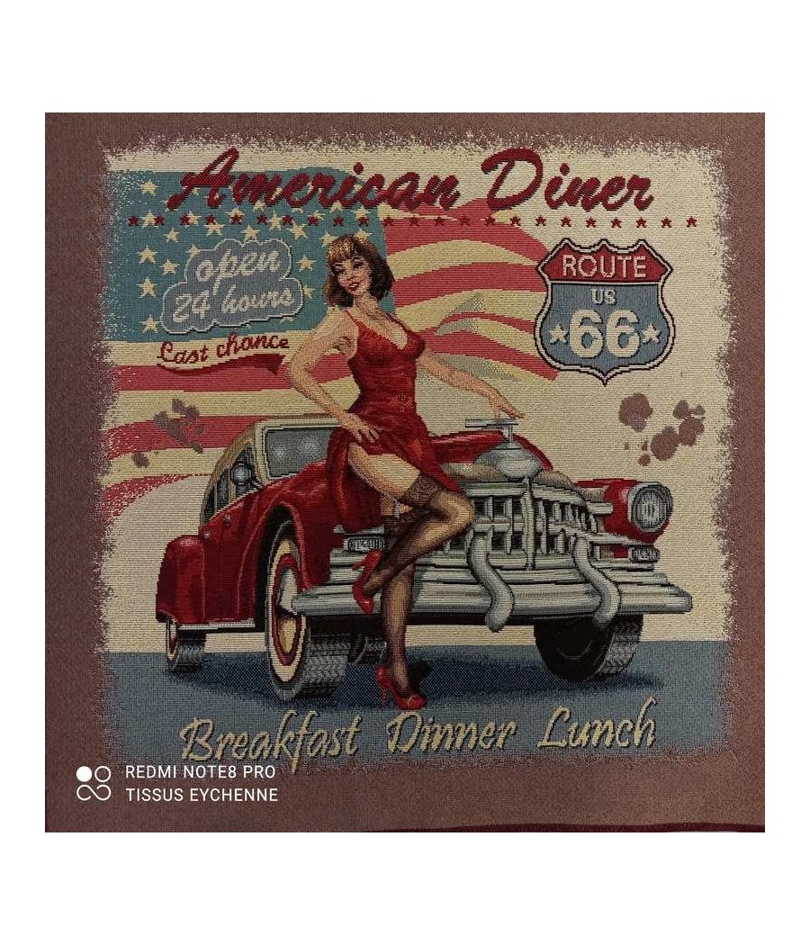 Carré jacquard - 47x47 - Pin Up voiture américaine - rouge