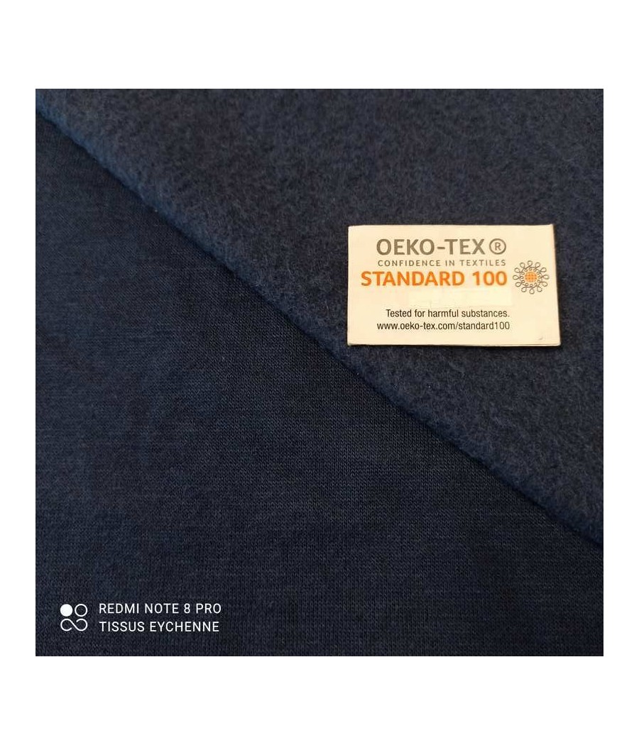 Disponible en magasin à Launaguet - Tissu sweat gratté bleu marine OekoTex